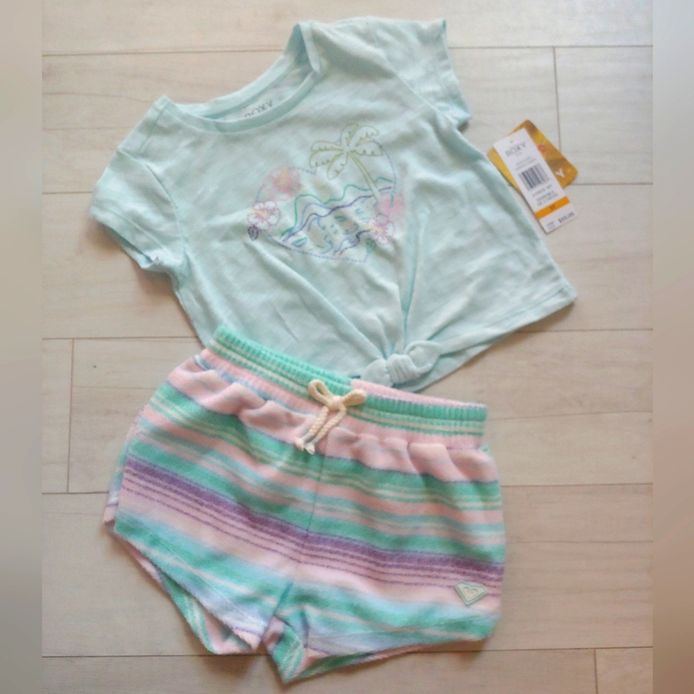 ROXY NEW Knot Top & French Terry Shorts